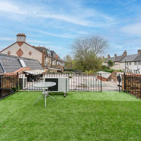 The Tooting Bec Hideaway - Prime Location Appartement Londen Buitenkant foto