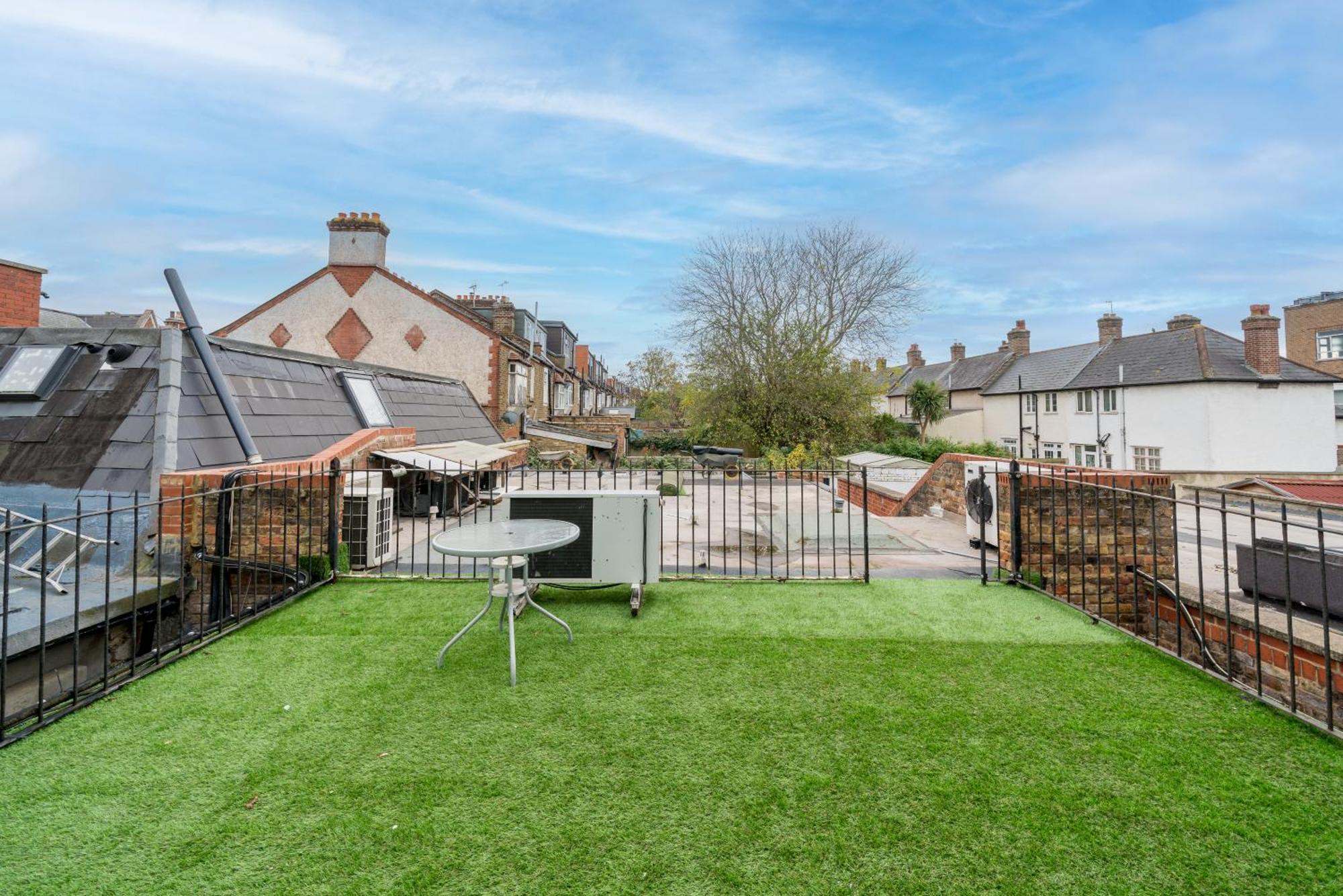The Tooting Bec Hideaway - Prime Location Appartement Londen Buitenkant foto